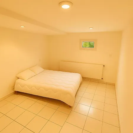 Mb Bed and Breakfast *